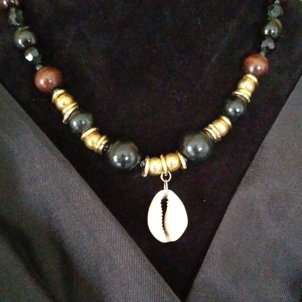 Handmade necklace - Picture 2 of 2